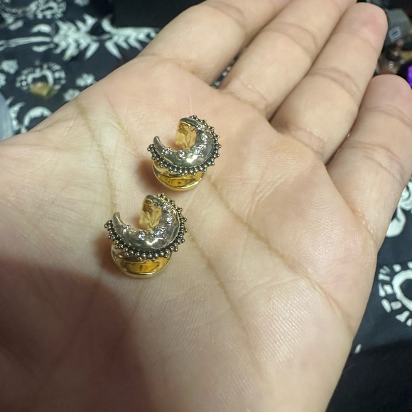 Plugs (ears) - Picture 2 of 3